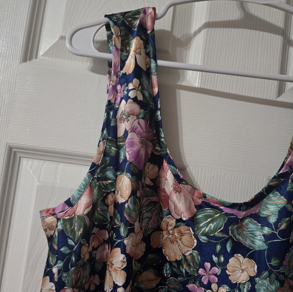 Vintage California Dynasty Navy Floral Print Satin Tank Top Blouse, Size 2X, EUC - Picture 8 of 13